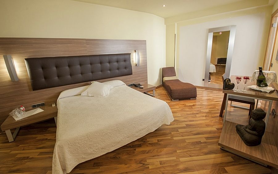 Hotel El Bruc Zewnętrze zdjęcie